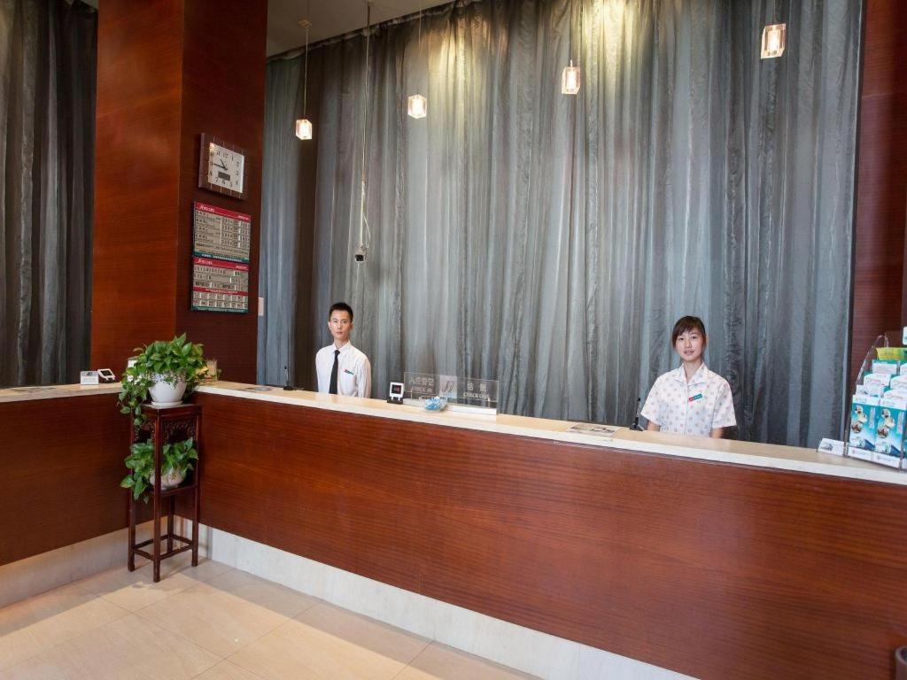 Jinjiang Inn Shanghai Lujiazui Exterior foto
